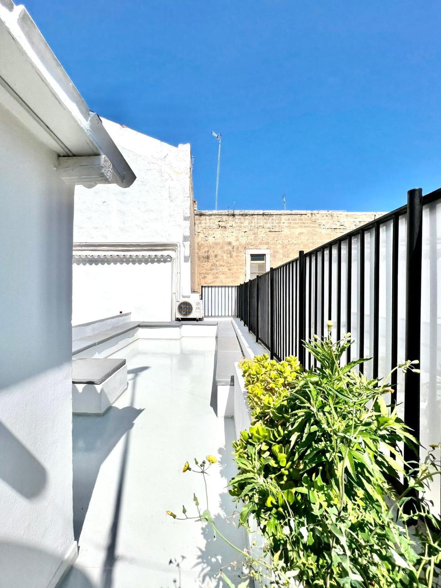 Saint Patrick Guest House Barletta Exterior photo